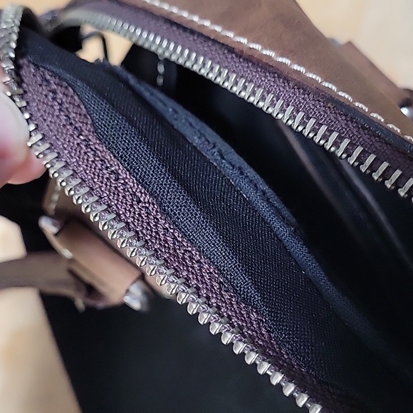 Cuoio Leather Satchel - Picture 13 of 14